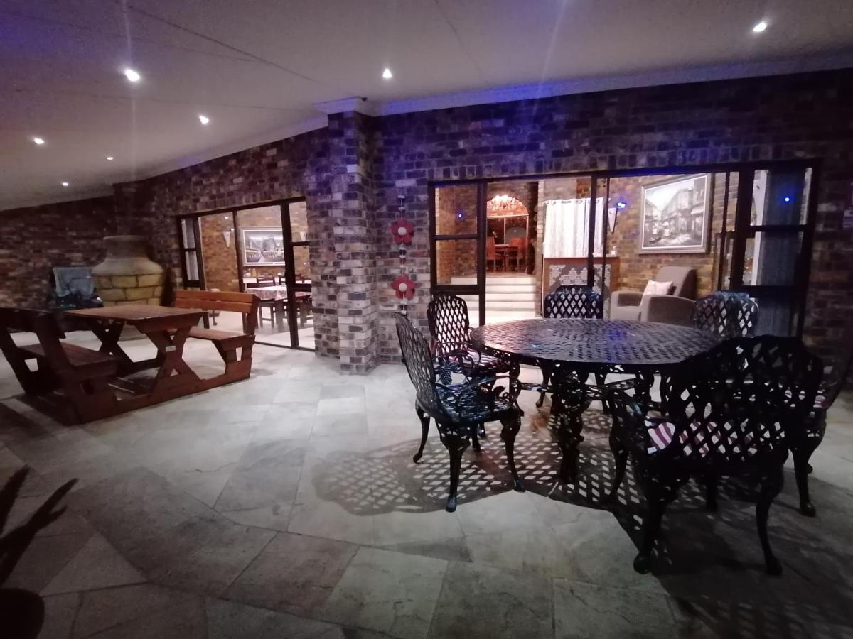 Blue Sea Guest House East London Bagian luar foto