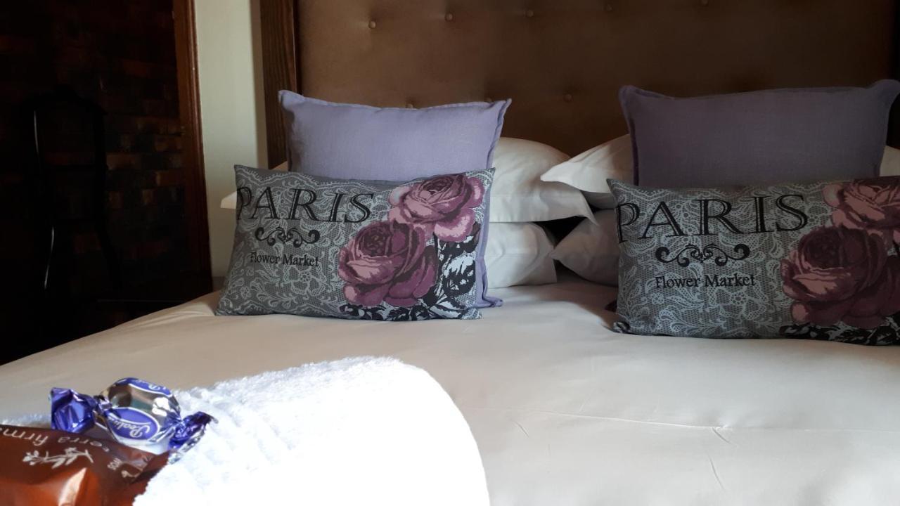Blue Sea Guest House East London Bagian luar foto