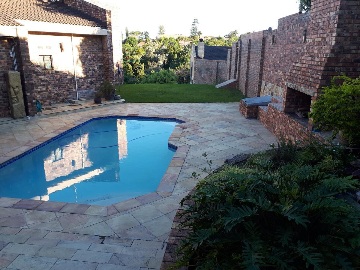 Blue Sea Guest House East London Bagian luar foto